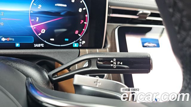 Mercedes-Benz E-Class 2024 — photo 12