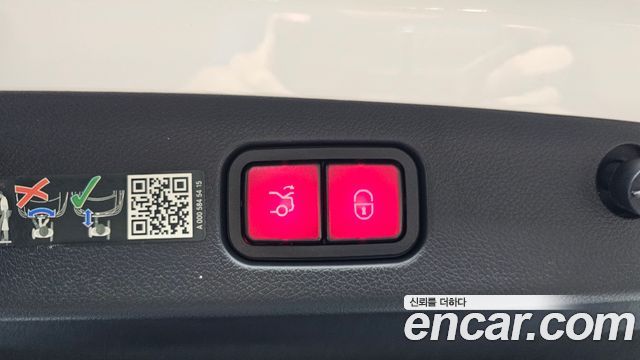 Mercedes-Benz E-Class 2024 — photo 22