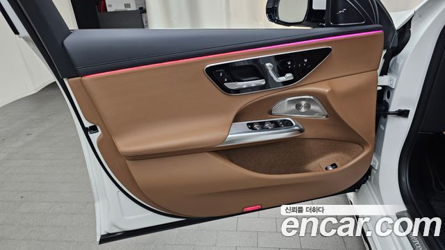 Mercedes-Benz E-Class 2024 — photo 14