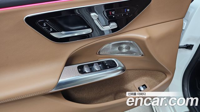 Mercedes-Benz E-Class 2024 — photo 27
