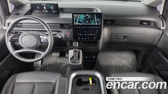 Hyundai Staria 2023 — photo 10