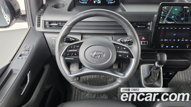Hyundai Staria 2023 — photo 18