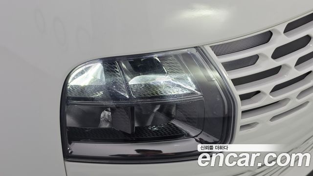 Hyundai Staria 2023 — photo 8
