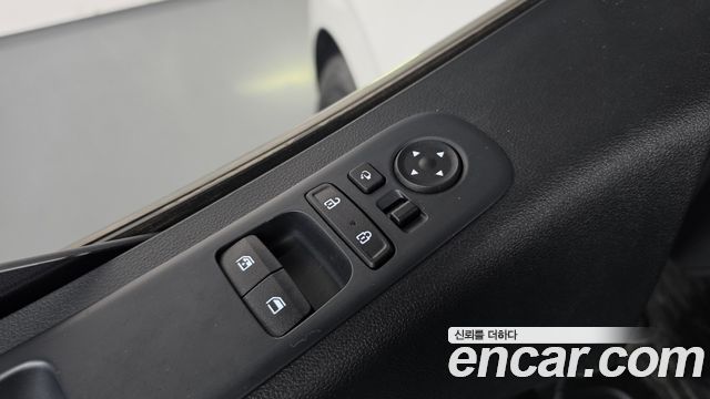 Hyundai Staria 2023 — photo 26