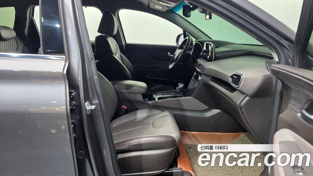 Hyundai Santafe 2019 — photo 11