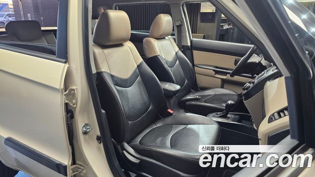 Kia Soul 2010 — photo 12