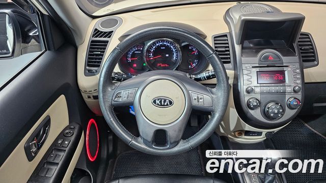 Kia Soul 2010 — photo 13
