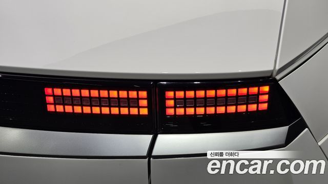 Hyundai Ioniq5 2022 — photo 9