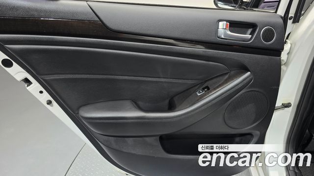 Kia K7 2014 — photo 15