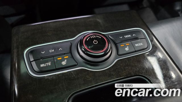 Kia K7 2014 — photo 31