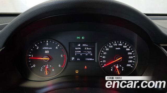 Kia K7 2016 — photo 11
