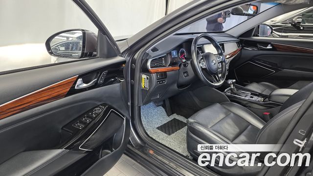 Kia K7 2016 — photo 13