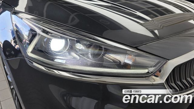Kia K7 2016 — photo 8