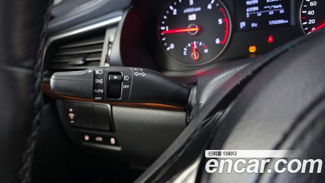 Kia K7 2016 — photo 27