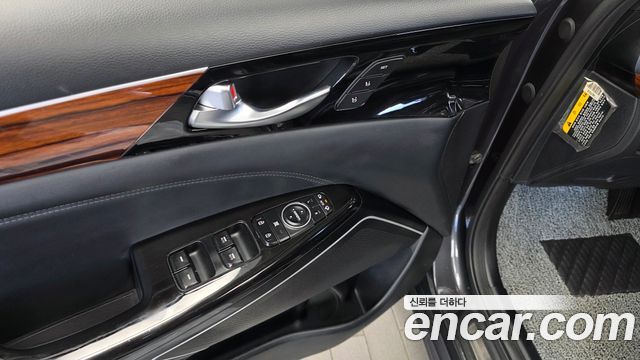 Kia K7 2016 — photo 29