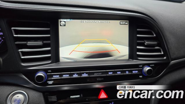 Hyundai AVANTE 2020 — photo 21