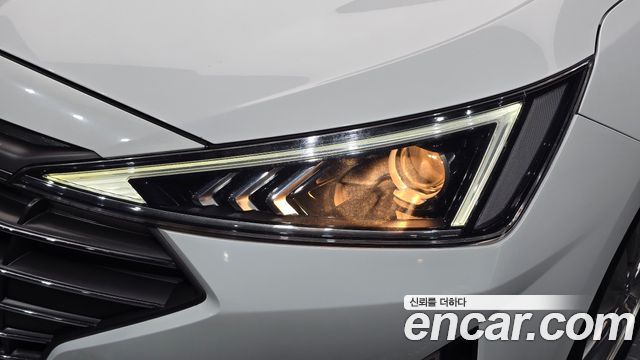 Hyundai AVANTE 2020 — photo 8