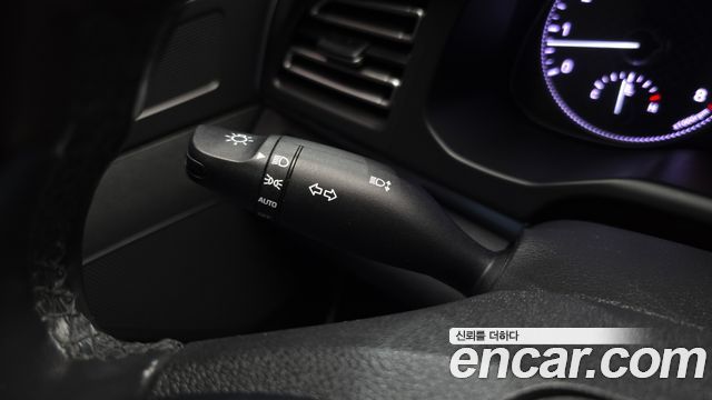 Hyundai AVANTE 2020 — photo 27