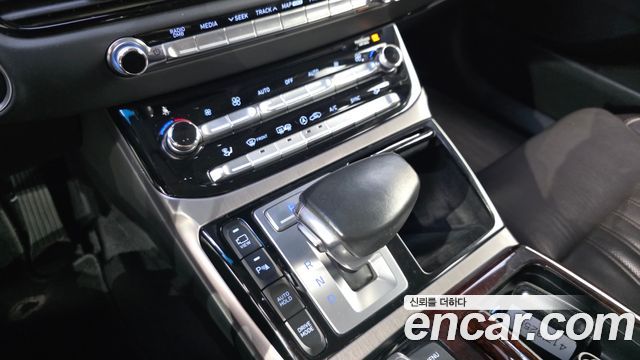 Genesis EQ900 2018 — photo 9