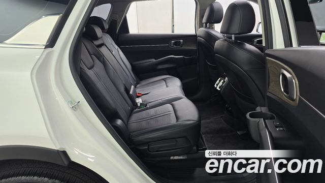 Kia Sorento 2022 — photo 17