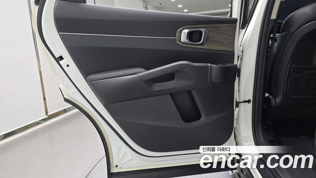 Kia Sorento 2022 — photo 15