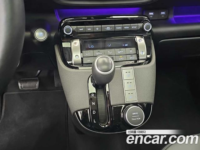 Hyundai Casper 2023 — photo 8