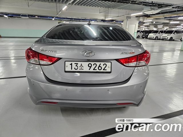 Hyundai AVANTE 2012 — photo 5