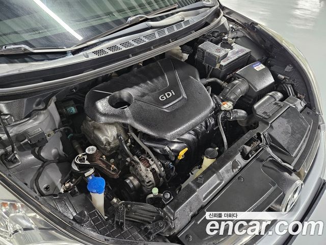 Hyundai AVANTE 2012 — photo 7