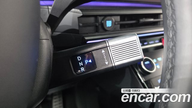 Hyundai Santafe 2025 — photo 12