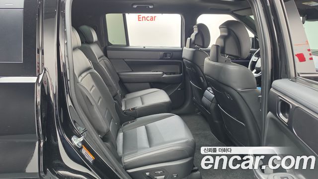 Hyundai Santafe 2025 — photo 17