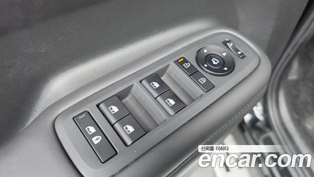 Hyundai Santafe 2025 — photo 28