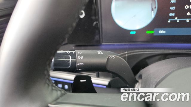 Hyundai Santafe 2025 — photo 30