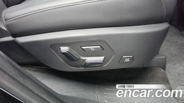 Hyundai Santafe 2025 — photo 36