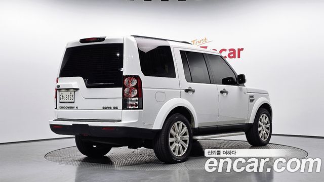 Land Rover Discovery 2013 — photo 2
