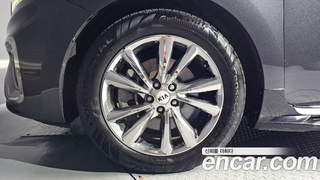 Kia Canival 2019 — photo 5