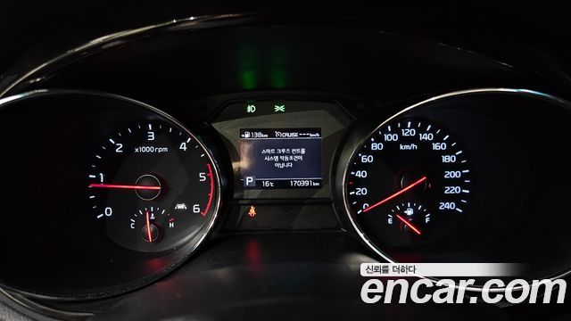 Kia Canival 2019 — photo 8