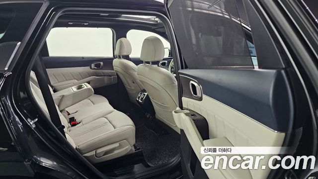 Kia Sorento 2022 — photo 28
