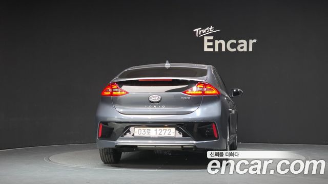 Hyundai Ioniq 2018 — photo 4