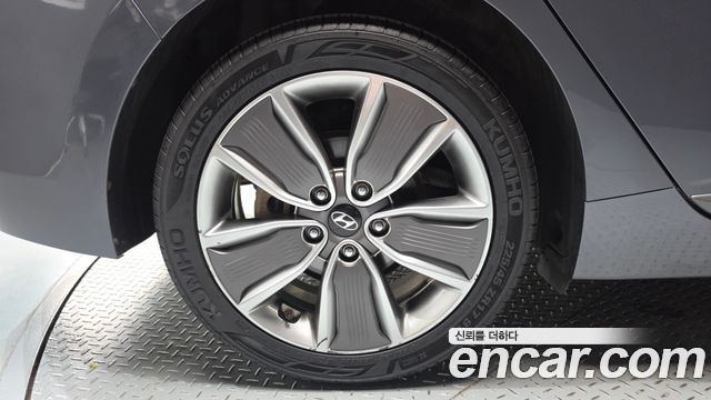 Hyundai Ioniq 2018 — photo 5