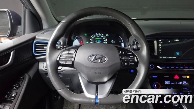 Hyundai Ioniq 2018 — photo 20