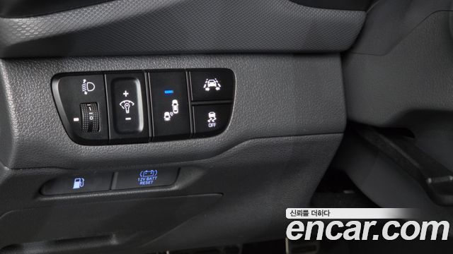 Hyundai Ioniq 2018 — photo 24