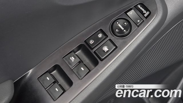 Hyundai Ioniq 2018 — photo 25