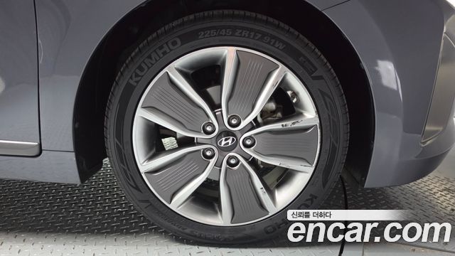 Hyundai Ioniq 2018 — photo 7