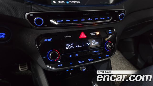 Hyundai Ioniq 2018 — photo 27