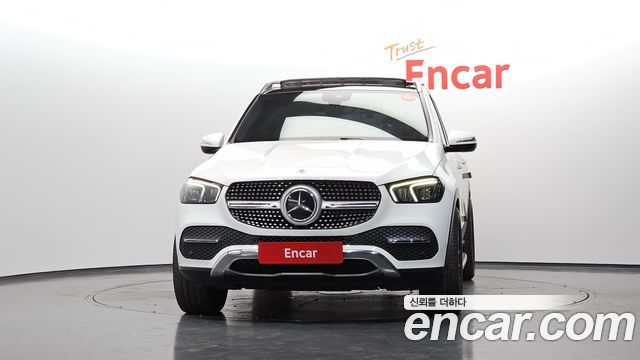 Mercedes-Benz GLE-Class 2020 — photo 3