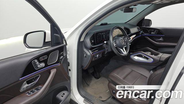 Mercedes-Benz GLE-Class 2020 — photo 12