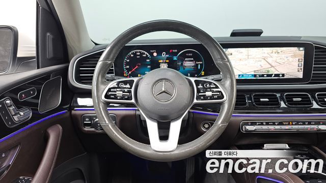Mercedes-Benz GLE-Class 2020 — photo 13