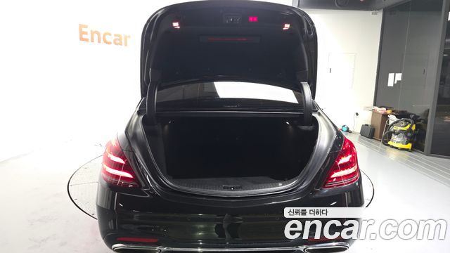 Mercedes-Benz S-Class 2018 — photo 20