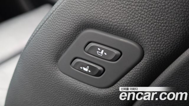 Kia K7 2019 — photo 18