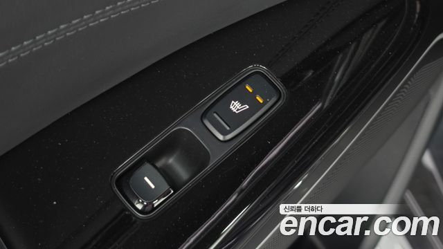 Kia K7 2019 — photo 19